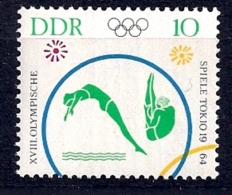 Allemagne-RDA -YT 742** - Plongeon