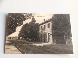 151 - BETHENIVILLE Soldats Allemands Devant La Gare (intacte!) 1916 Tampon Der 7. Reserve- Division - Bétheniville