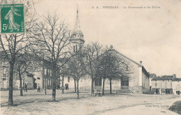 79 // THENEZAY   La Promenade Et Les Halles   édit Dando Berry - Thenezay