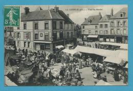 CPA - Marché Marchands Ambulants Place Du Marché LA LOUPE 28 - La Loupe