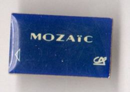 PIN´S BANQUE CREDIT AGRICOLE MOZAIC - Banken