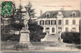 89 MONETEAU - La Place De La Mairie. - Moneteau