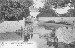 77- LA FERTE- GAUCHER- ABREUVOIR - La Ferte Gaucher