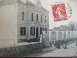 CPA 49 Maine Et Loire Fontaine Guérin La Mairie - Otros & Sin Clasificación