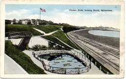 Juneau Park, Looking North MILWAUKEE , WISCONSIN  ( Etats Unis ) - Milwaukee