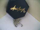 LOUIS BAUGE BROCHE /PIN'S FORME PARAPLUIE ETAIN??? - Broschen