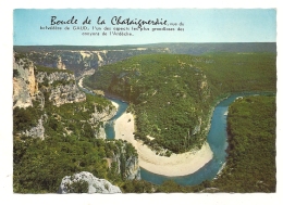 Cp, 07, Les Gorges De L'Arcdèche, La Boucle De La Châtaigneraie Vue De La Nouvelle Route Touristique - Autres & Non Classés