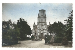 Cp, 49, Longué, L'Eglise Et Le Monument, écrite - Other & Unclassified
