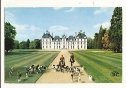 Cp, Chasse à Courre, Cheverny (41) - Le Château, Un Départ Pour La Chasse - Jagd