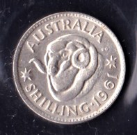 Australia 1961 Shilling Lustrous EF - Shilling