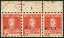 GJ.412g, 5c San Martín W/o Period, Perf 13¼ X 12½, Marginal Strip Of 3, One With "I Without... - Franking Labels