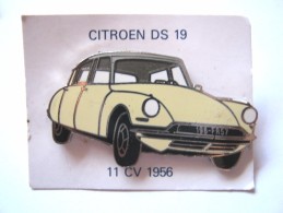 INSIGNE PINS EMAILLE VEHICULE CITROEN DS 19 11 CV 1956 ETAT EXCELLENT - Citroën
