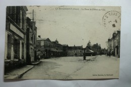 D 61 - Le Merlerault - La Place De L'hôtel De Ville - Le Merlerault