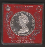 MEDAGLIA 1952 - 1977 SILVER JUBILEE ANNO 1977 H.M. QUEEN ELISABETH II - Monarchia/ Nobiltà