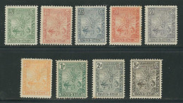 MADAGASCAR  N° Entre 66 & 77 * - Unused Stamps