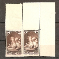 VARIETE N 446 ** ( B )   - 1 TB FOND BRUN FONCE + 1 TB FOND BRUN LILAS EN COIN DE FEUILLE  - TRES VISIBLE AL LOEIL NU - Unused Stamps