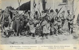 A Neufmontiers - Tirailleurs Marocains Inventoriant Leur Butin - Carte E.L.D. Non Circulée - Guerra 1914-18