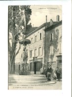 Delcampe - CP _ VERNOUX (07) PLACE SAINT GEORGES ET LA FONTAINE - Vernoux