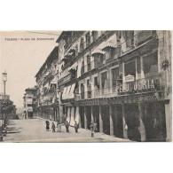 Delcampe - TLDTPA2800-LFTD1780.Tarjeta Postal DE TOLEDO.Edificios.casas Y Personas En La PLAZA DE ZOCODOVER En   TOLEDO - Toledo