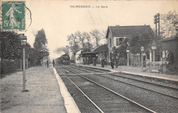 95-VALMONDOIS - LA GARE - Valmondois