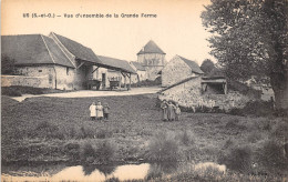 95-US- VUE D'ENSEMBLE DE LA GRANDE FERME - Presles