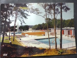 A La Piscine Intermunicipale De Nemours Et De Saint-Pierre - Saint Pierre Les Nemours