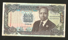 KENYA - CENTRAL BANK Of KENYA - 200 SCHILLINGS (1992) / D. TOROITICH ARAP MOI - Kenya