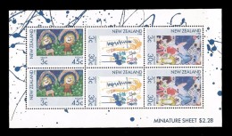 E)1986 NEW ZEALAND, CHILDRENS DRAWINGS, MINIATURESHEET, MNH - Unused Stamps