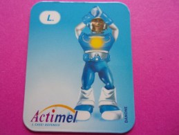 Magnet Danone  Actimel Lettre L - Buchstaben Und Zahlen