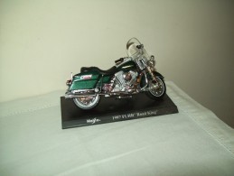 Harley Davidson(1997 FLHR  Road King) "Maisto"  Scala 1/18 - Motorräder