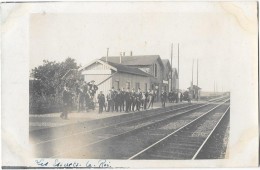 LES ESSARTS LE ROI (78) Carte Photo Intérieur De La Gare Belle Animation - Les Essarts Le Roi