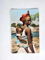 Carte Postale Ancienne : GUINEE FRANCAISE : Jeune Mère Soussou, En 1960 - Guinée Française
