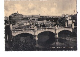 N2504 CARTOLINA IN BIANCO E NERO: Roma, Ponti Sul Tevere _ 195? Bollo Mestieri Da 15 Lire, Nice Stamp - Bridges