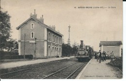 44 - BASSE  INDRE - Belle Vue Animée De La Gare ( Présence Du Train ) - Basse-Indre