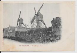 CPA Moulin à Vent Non Circulé Saumur - Windmills