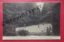 Cp Plombieres Les Bains Dans Le Parc Le Tennis - Tenis