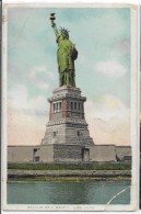 CPA - USA - NEW YORK CITY - Statue Of Liberty  . - Estatua De La Libertad