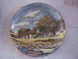 ASSIETTE FAIENCE QUIMPER YOUEN  Decor  CHAUMIERES ET BARQUES - Quimper/Henriot (FRA)