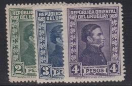 N°377/79 - 3 Valeurs - TB - Uruguay