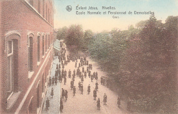 Nivelles - Ecole Normale Et Pensionnat De Demoiselles - Cour (animée, Colorisée, 1913) - Nivelles