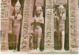 CPM EGYPTE ASSOUAN ABOU SIMBEL - Statues - Tempel Von Abu Simbel