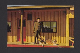 CAPE BRETON - NOVA SCOTIA - ALLAN J. MacEACHEN MINISTER OF LABOUR WITH HIS 2 COLLIE SHEPHERDS AT MOTEL RICHMOND - Cape Breton