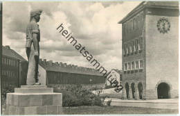 Sangerhausen - Westsiedlung - Bergarbeiterdenkmal - Sangerhausen