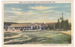 Yellowstone National Park Old Faithful Lodge, C1930s Vintage Linen Postcard - USA National Parks