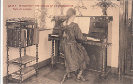 Wavre - Pensionnat Des Soeurs De La Providence - Salle De Musique (piano, Animée) - Waver