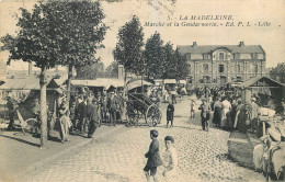 59 - NORD - La Madeleine - Marché - Gendarmerie - - La Madeleine