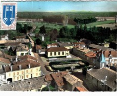 Carte Postale Ancienne De GIVRY EN ARGONNE-place Et Salle Des Fêtes - Givry En Argonne