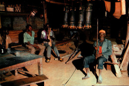 GABON - Intérieur D'un "corps De Garde" - Gabun