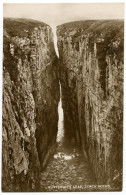 STACK ROCKS : HUNTSMAN'S LEAP - Pembrokeshire