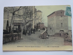 Place Des Quatres Ormeaux - Bonnieux